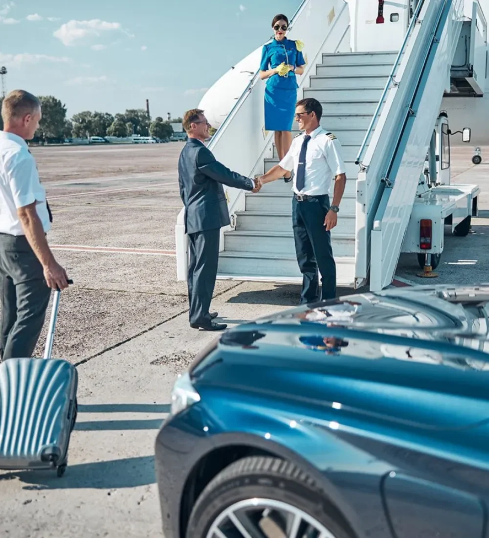 airport-transfers2-1000x1000-1.webp